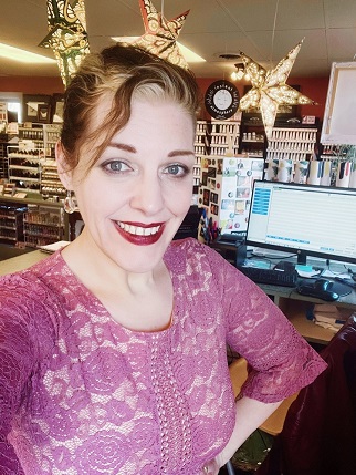 Catrina-at-the-counter